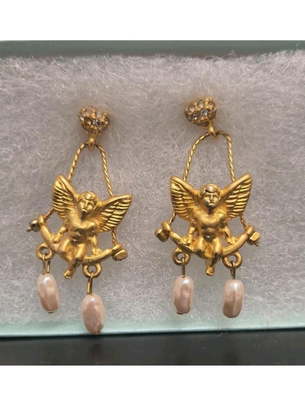 RARE! Vintage Givenchy Bijoux Gold Tone Angel Cherub Dangle Pearl Earrings